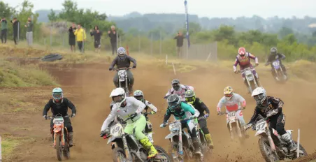 Πανελλήνιο Πρωτάθλημα Motocross Τρίκαλα: Εντατικός ο ρυθμός του 2ου αγώνα – Νίκες για ΑΝΔΡΕΟΥ – ΜΠΑΚΑ – ΓΑΝΩΤΗ – ΤΑΜΒΑΚΟ – ΤΖΙΩΡΑ – ΒΑΣΙΛΕΙΑΔΗ – ΣΤΡΟΥΓΚΗ – ΦΩΤΟΠΟΥΛΟ – ΛΑΜΠΡΟΥ